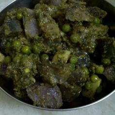 Purple Yam, Aubergine & Green Pea Curry